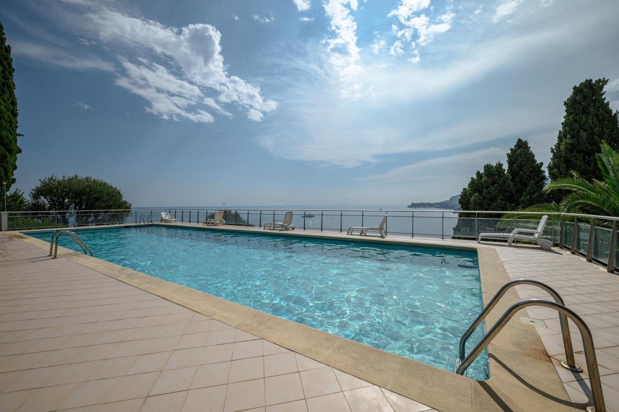 Le Coq Massolin Roquebrune-Cap-Martin Extérieur photo